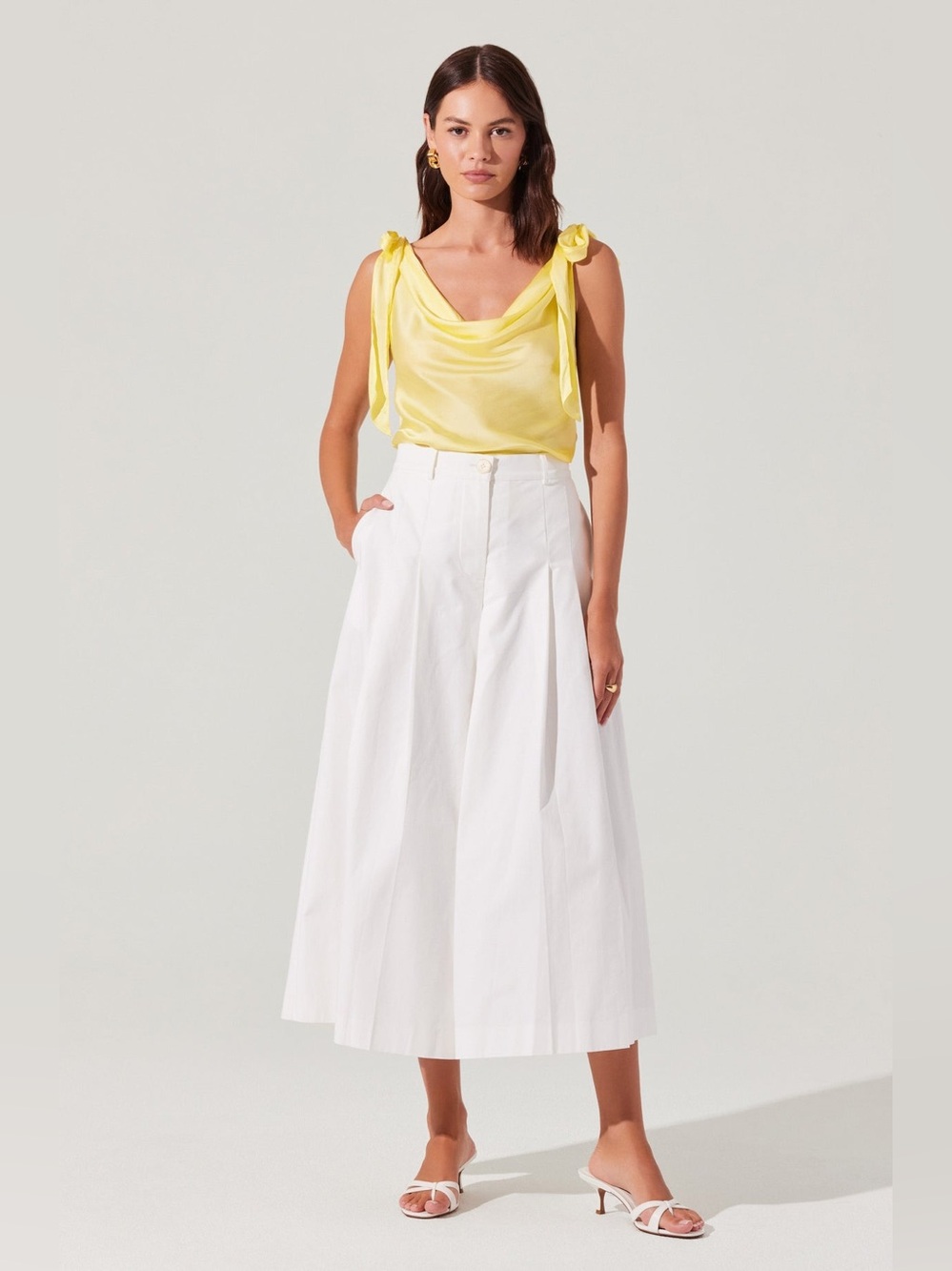 NEW ASTR THE LABEL Allexina Top Lemon Yellow Satin Size Small - Picture 3 of 13